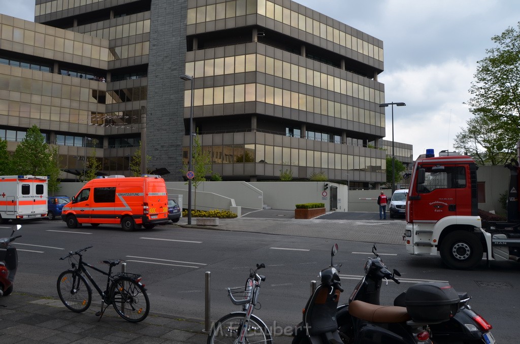 Einsatz DKV Koeln Braunsfeld Scheidweilerstr P094.JPG - Miklos Laubert